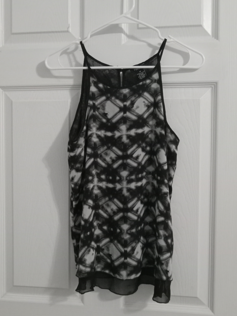 Rue21 Black & Gray Tie-Dye High-Neck Camisole